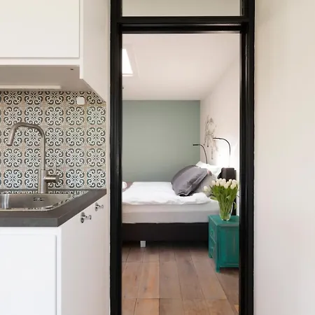 Rustig Centraal Gelegen Nabij De Grote Steden Apartment